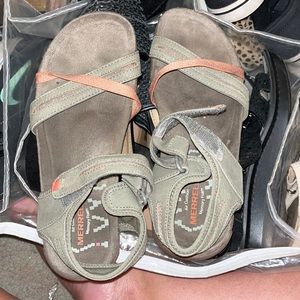 Like new Velcro sandals
